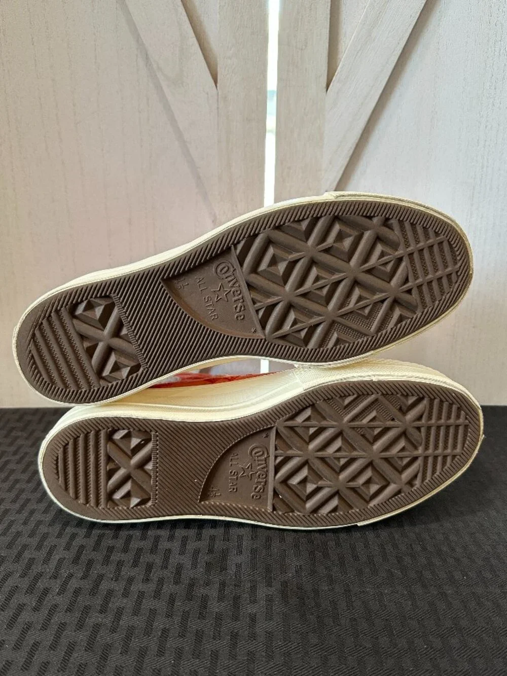 Chuck Taylor All Star Lift Platform Tonal Embroidery Women’s 6.5 - Picture 8 of 14